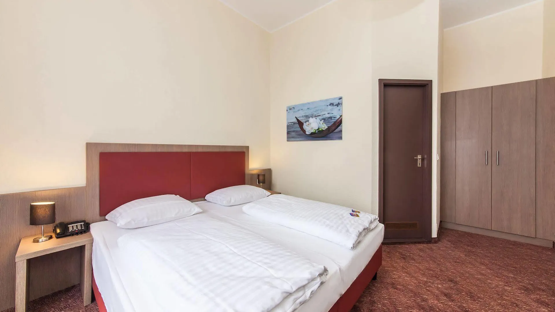 Hotel Maxim Duesseldorf City 3*, Dusseldorf